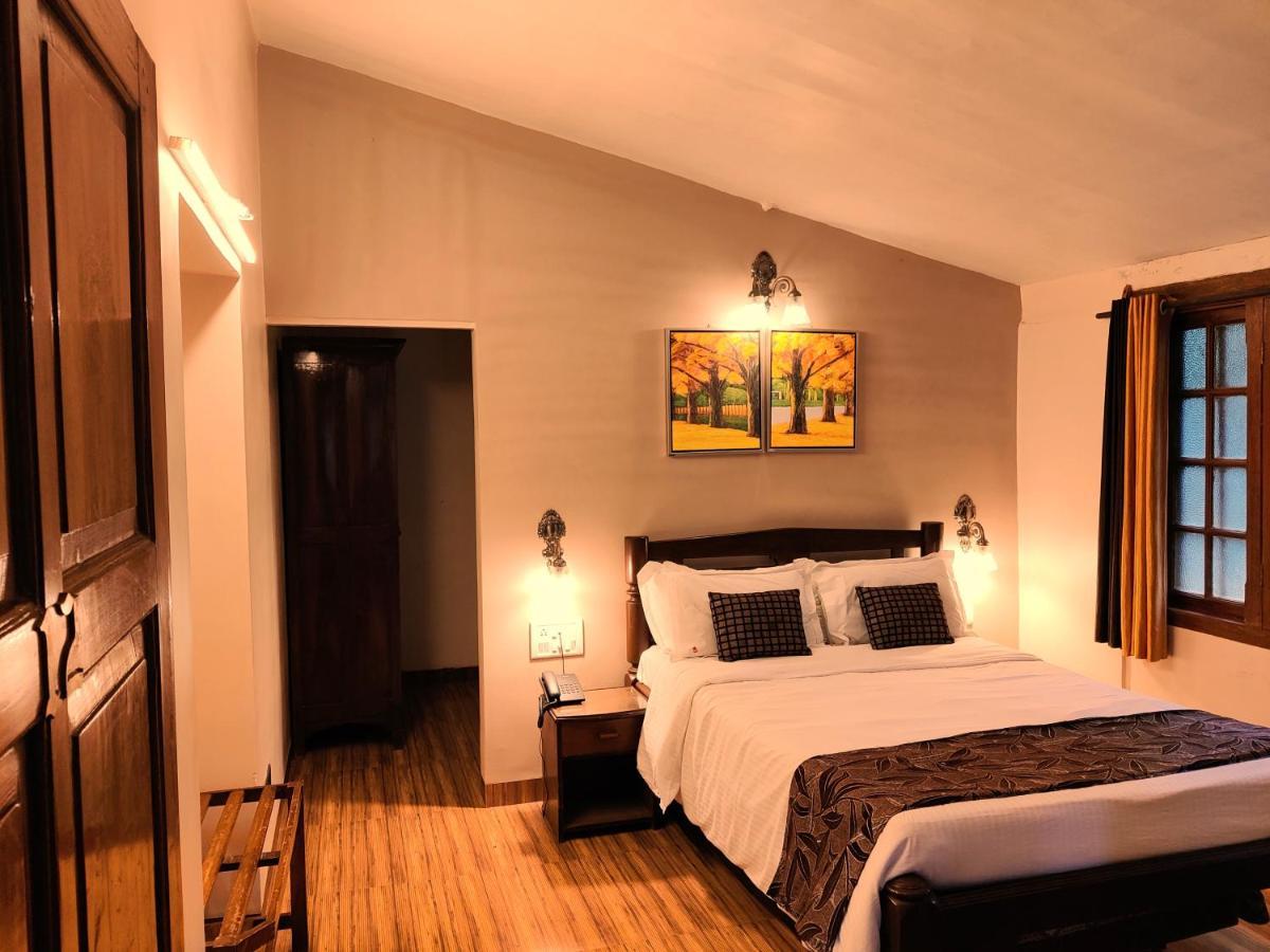 Hotel Mount View Heritage Панчгани Экстерьер фото