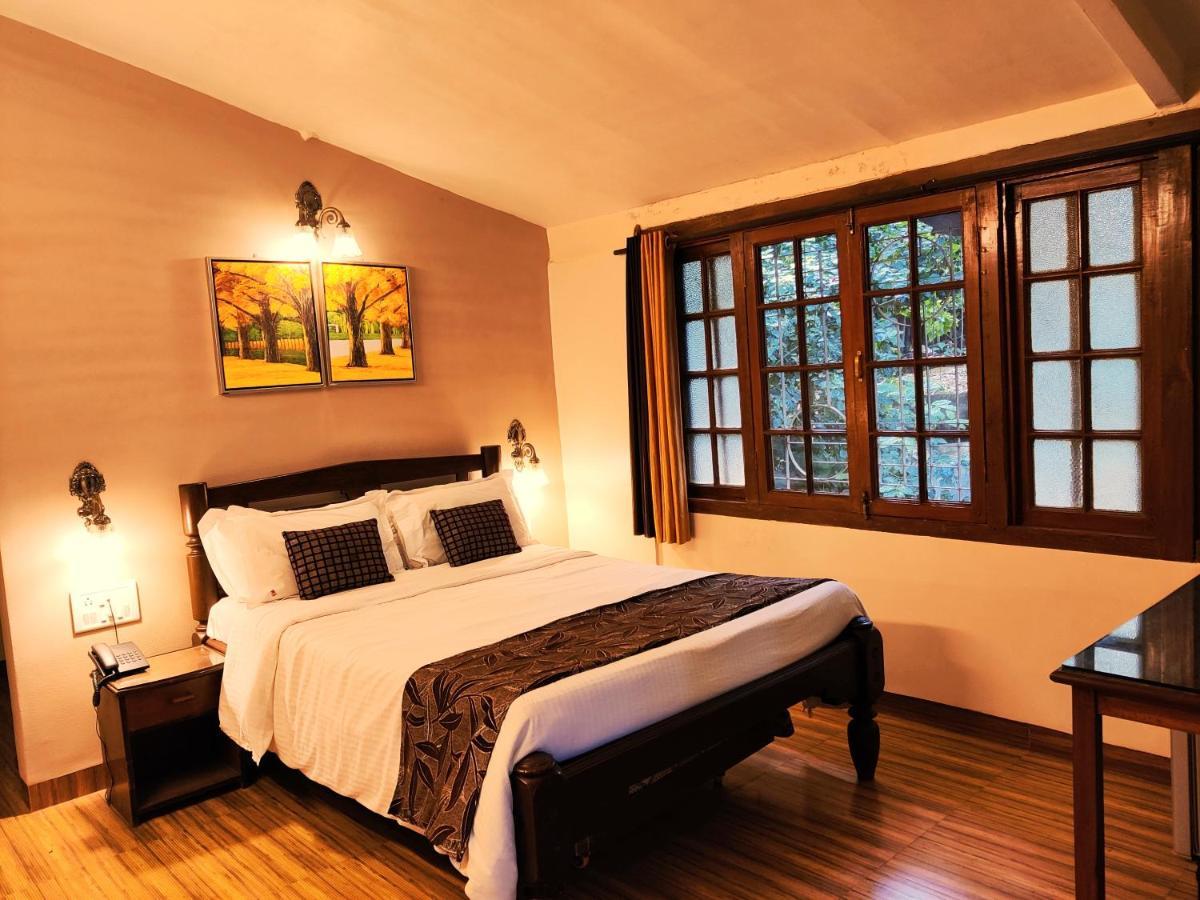 Hotel Mount View Heritage Панчгани Экстерьер фото